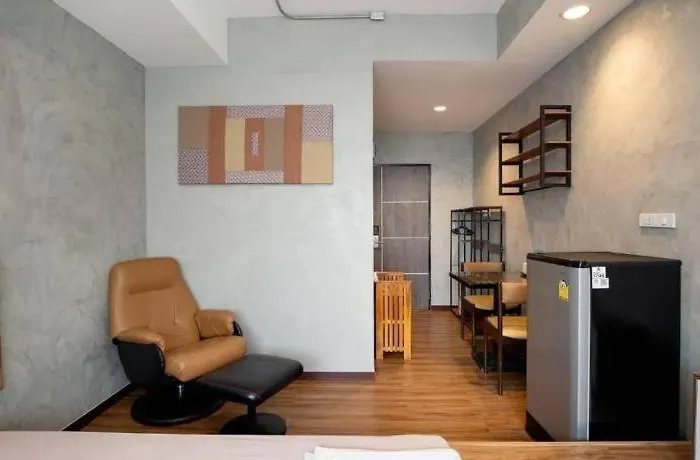 Hostel Buri *