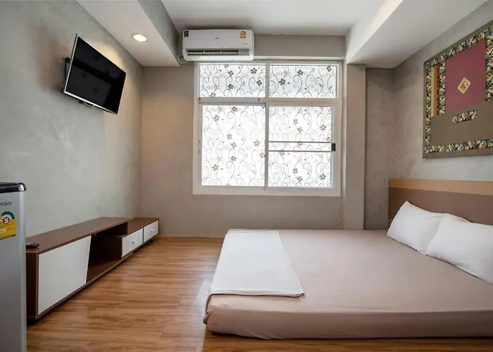 Hostel Buri *