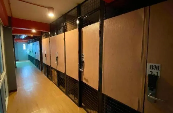 Hostel Buri *